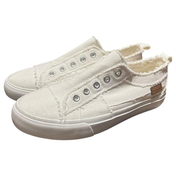 Corkys Babalu Shoes Womens 6 White Slip On Canvas Laceless Casual Sneakers Boho - Picture 1 of 11